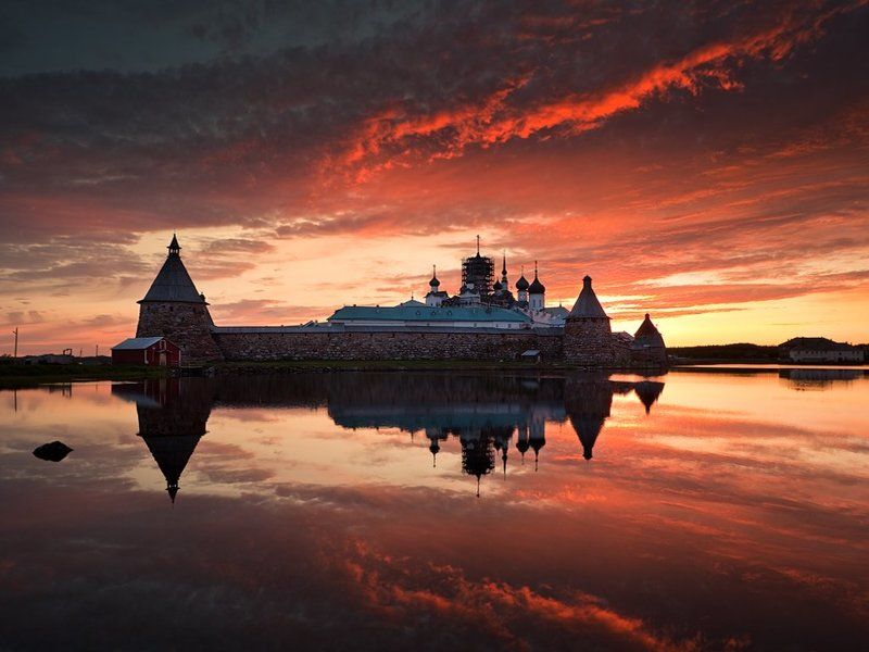 Закат, Отражение, Святое озеро, Соловецкий монастырь, Соловки Еще заря багрянцем стылаphoto preview