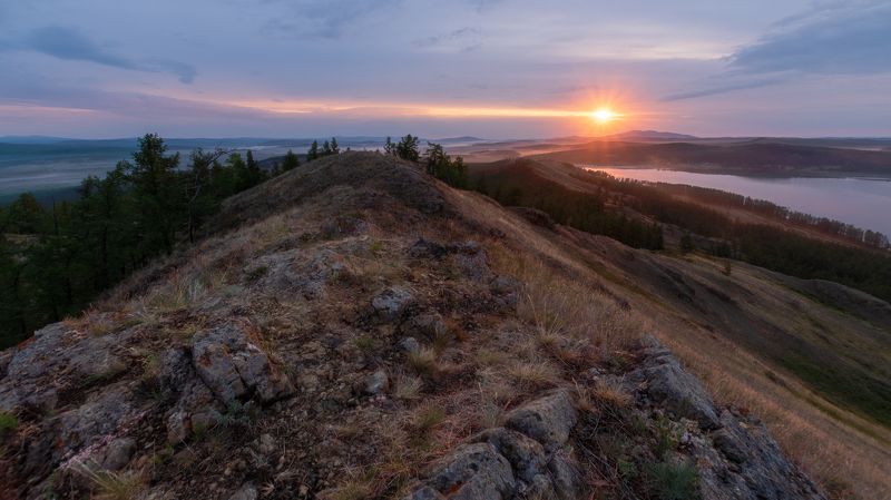 Восход на горе Калканphoto preview