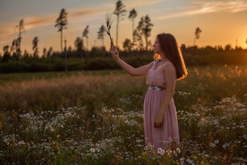 fotograaf Tartus, tartu, fotograaf Eestis, pere fotograaf, laste fotograaf, balli fotograaf, pulma fotograaf, väli fotosessioon, kevad fotosessioon, portree, anna viaznikova,  eesti,  Irinaphoto preview