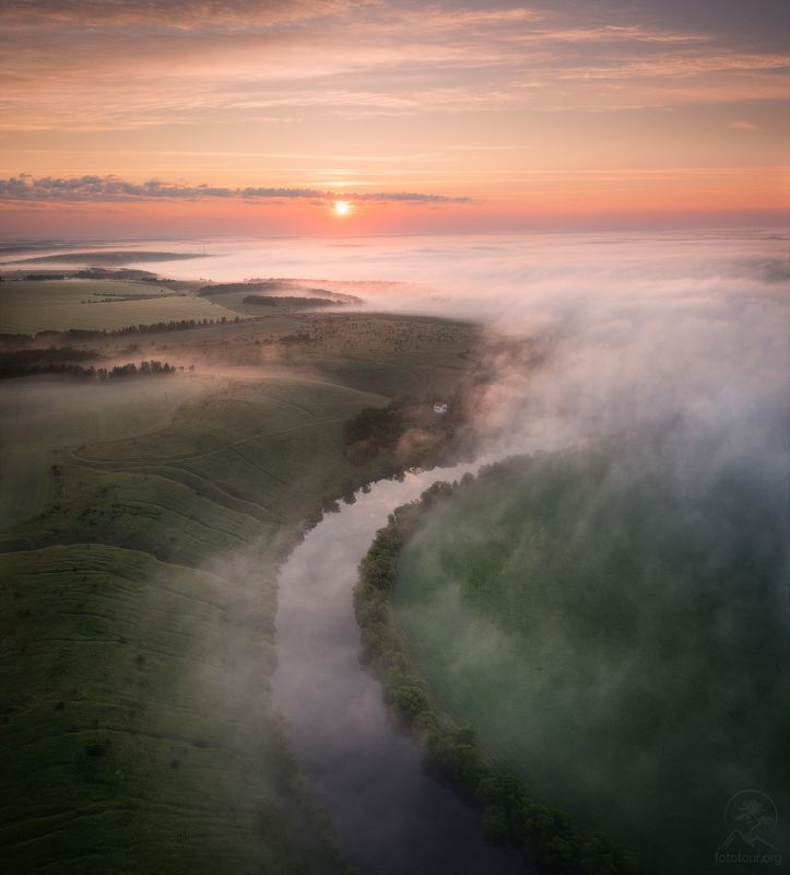 река, рассвет, туман, лето, красивая меча, фототуры выходного дня, фототуры по россии, поля И красива в поворотах рекаphoto preview