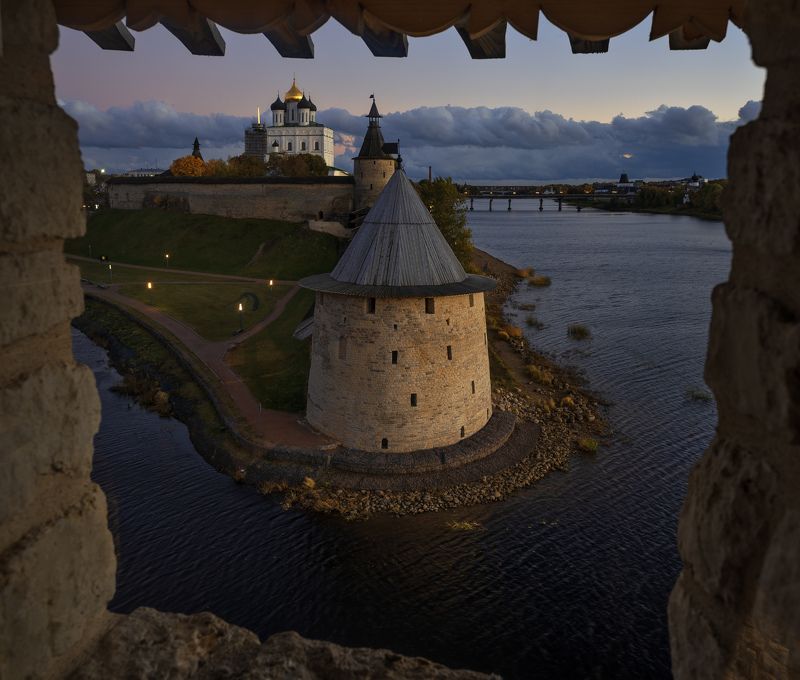 псков, кром, вечер, осень Псковский вечерphoto preview