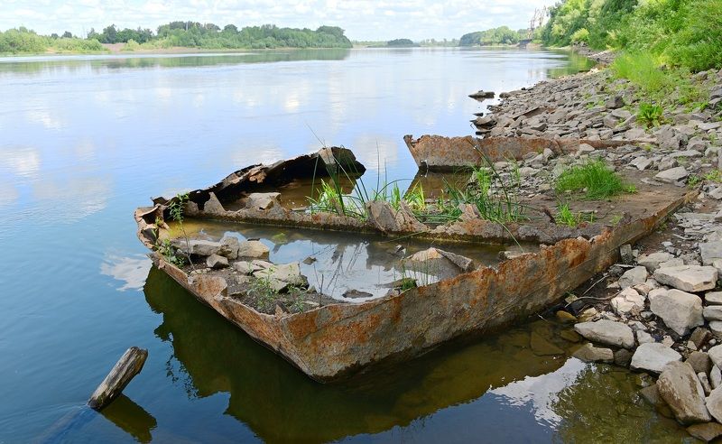 Берег рекиphoto preview