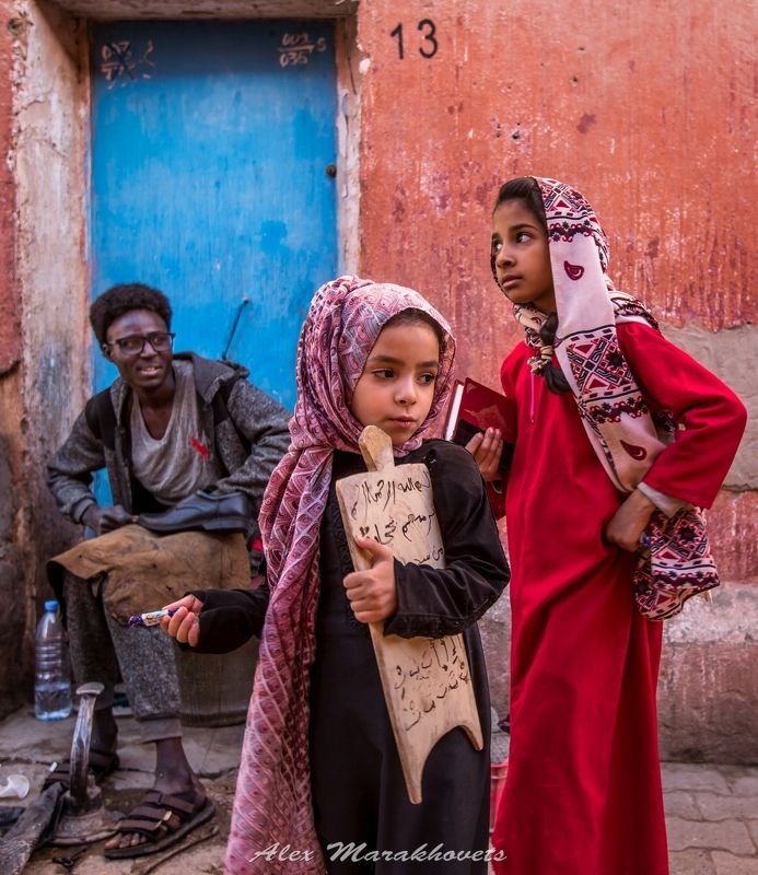 Алжир, Сахара, туареги ДЕВОЧКА СО СКРИЖАЛЯМИ фото превью