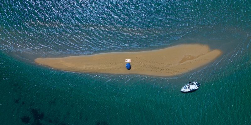 drone island  ALONEphoto preview