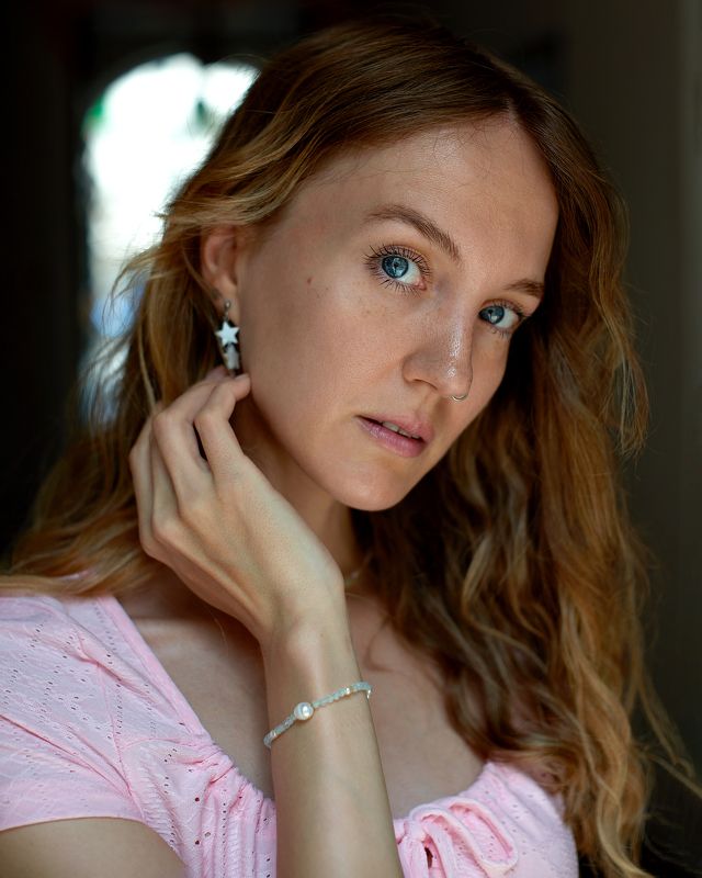 портрет, портретная фотография, женский портрет, естественный свет, фотосессия, цвет, девушка, естественность Светаphoto preview