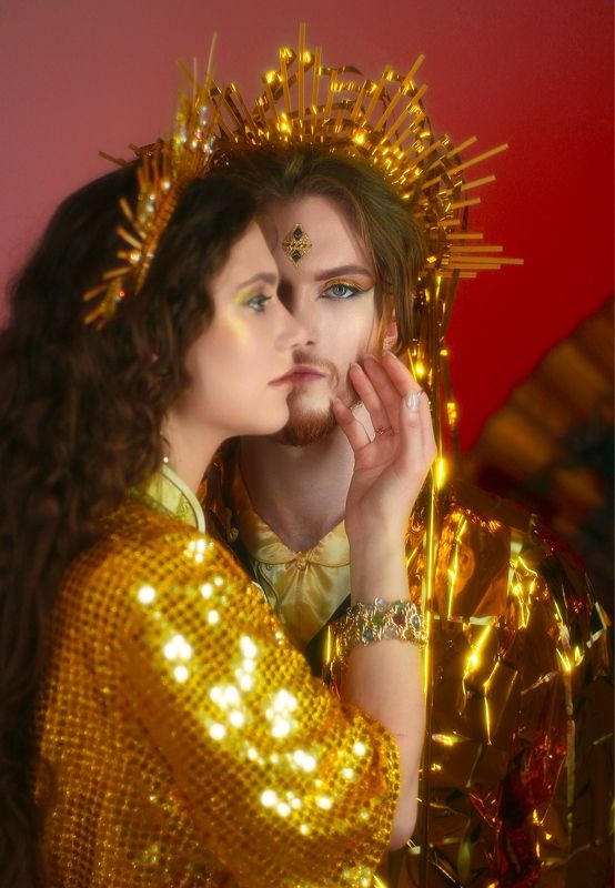 Золото, корона, Знак зодиака Левphoto preview