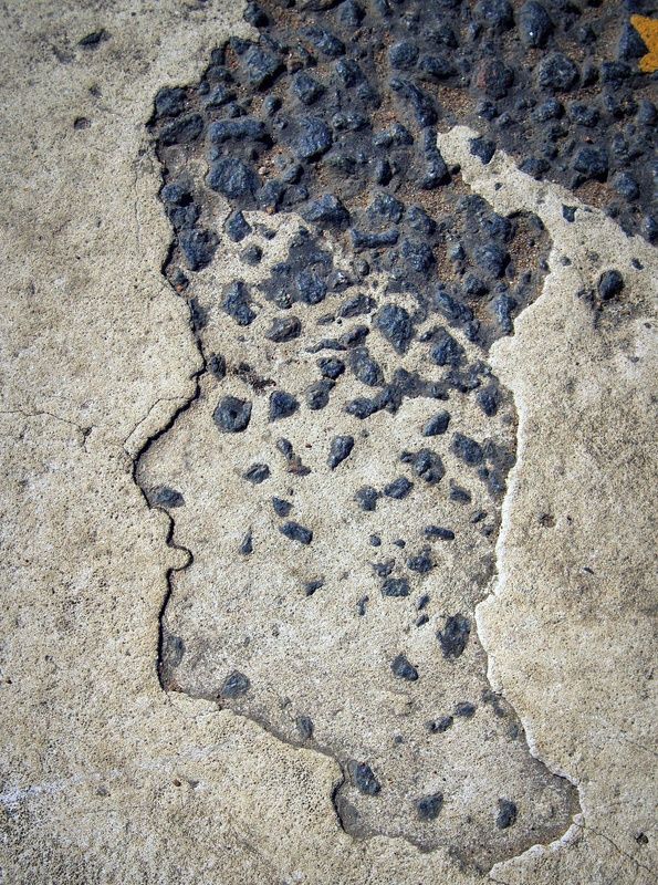 pareidolia Парейдолия (дорожная разметка)photo preview