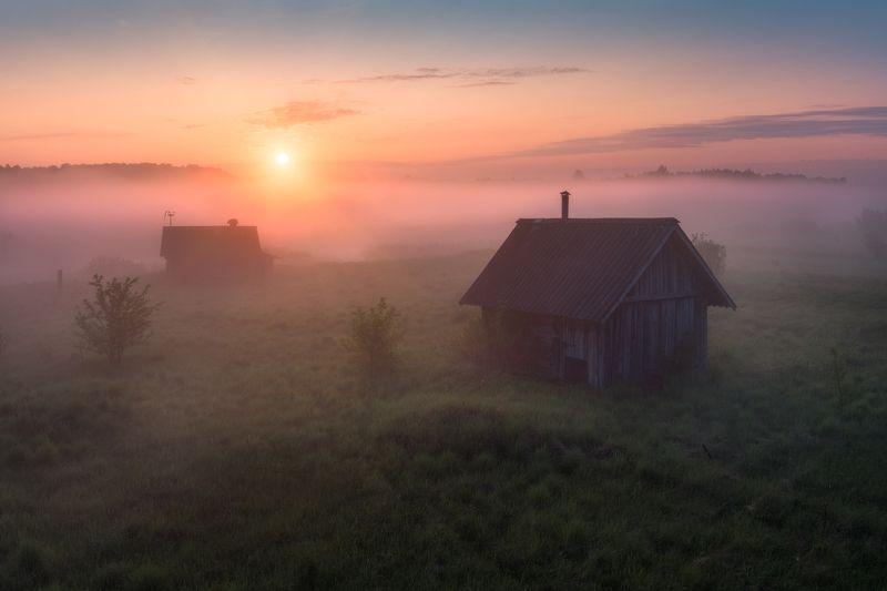 Рассвет Утро Лето Солнце  Туман деревня			 					 			, 		 				 , Там где нас нетphoto preview