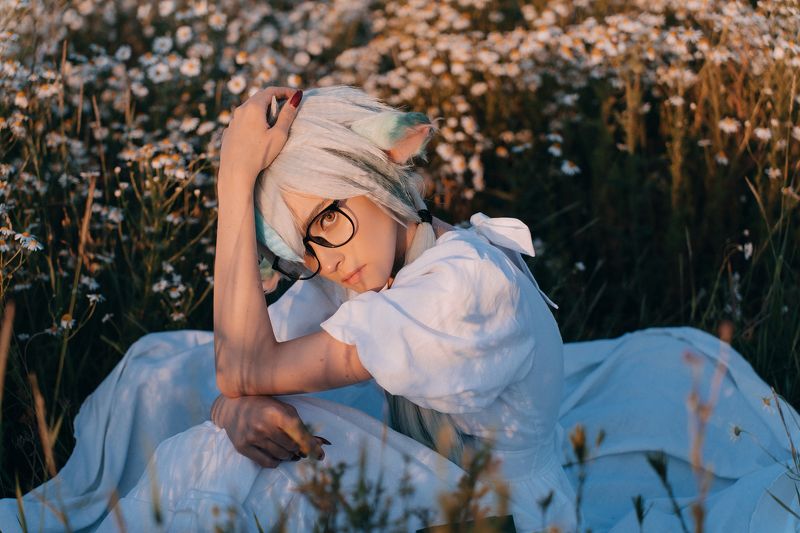 сахароза, девушка, ромашки, поле, природа, косплей Сахароза из Genshin Impactphoto preview