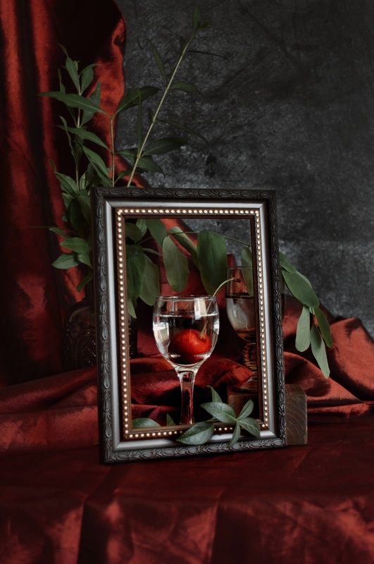 Красноеphoto preview