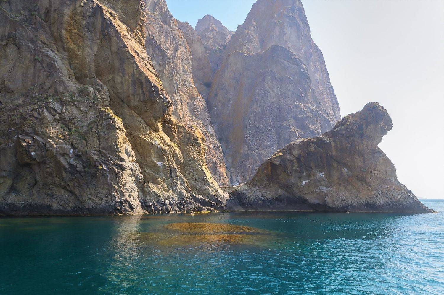 Скала Лев.. Автор: Лысенко Сергей , Лысенко Сергей