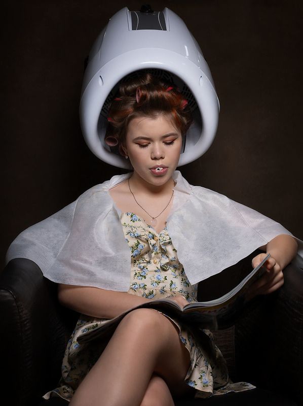 В парикмахерскойphoto preview