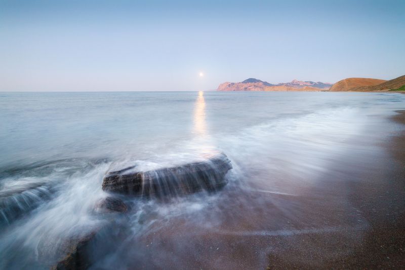 крым, луна, пейзаж, горы, море, коктебель, кара-даг В тихой бухте лунным утромphoto preview