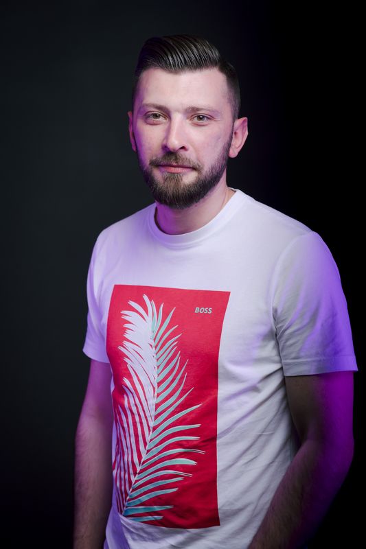 Nikon,d810,portrait,people,light,girl,colour,godox,man,friend,tl30.high,hightkey,studio, georgia,tbilisi photo preview