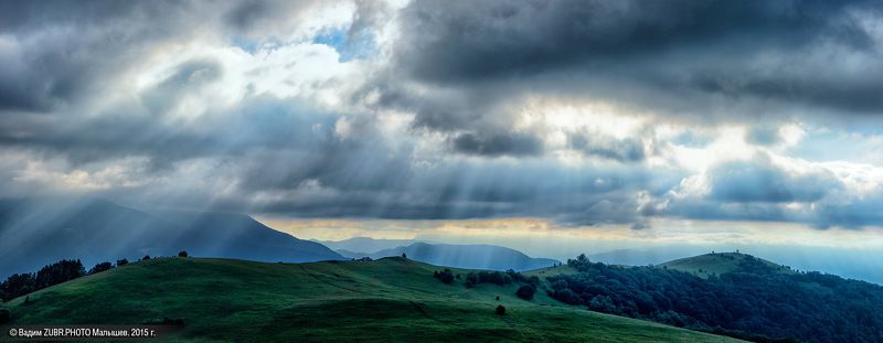 Zubrphoto, Горы, Кавказ, Лучи, Облака, Панорама Вечер приходит.photo preview