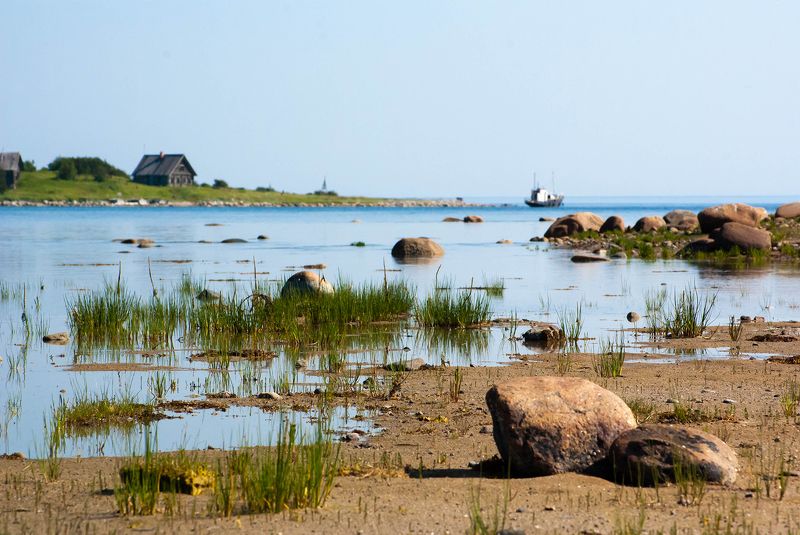 landscape, seascape, sea, rocks, barn, ship, horizon, water, blue, white White seaphoto preview
