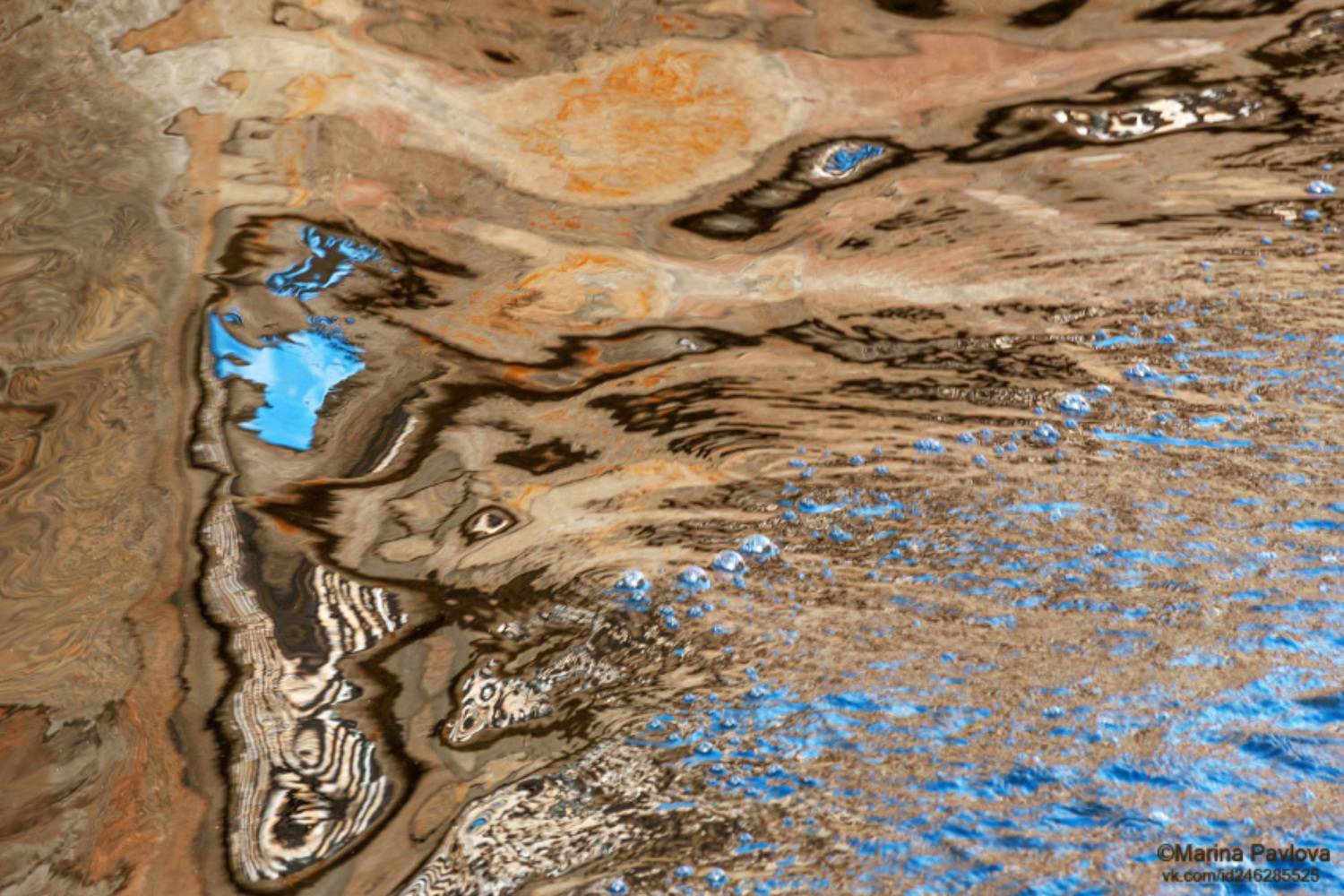 абстракция, акваабстракция, акваграфика, отражение на воде, петербургские акварели, парейдолия, крюков канал, день фотографа, Павлова Марина