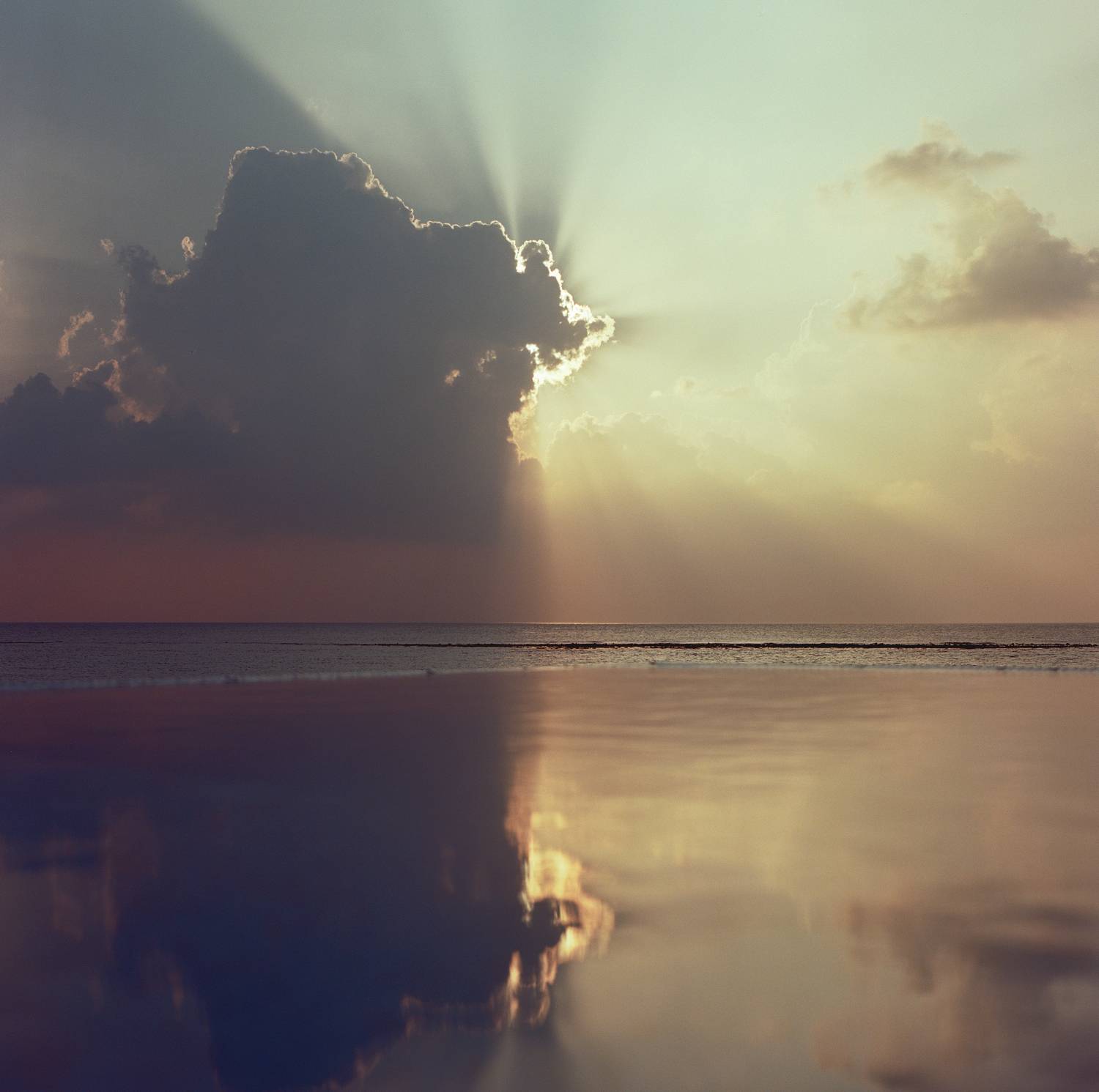 Maldives on Film. Автор: Попов Алексей bronica sq-a, bronica, sq-a, zenzabronica, film, analog, аналоговая фотография, пленка, medium format, m-format, middle, 120 film, 6x6, 120mm, средний формат, kodak, portra400, landscape, пейзаж, природа, maldives, мальдивы, , Попов Алексей