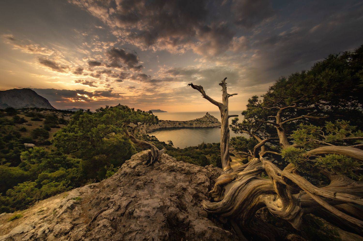 Восход. Автор: Разумов Александр Крым , заказник Новый Свет Море, Разумов Александр