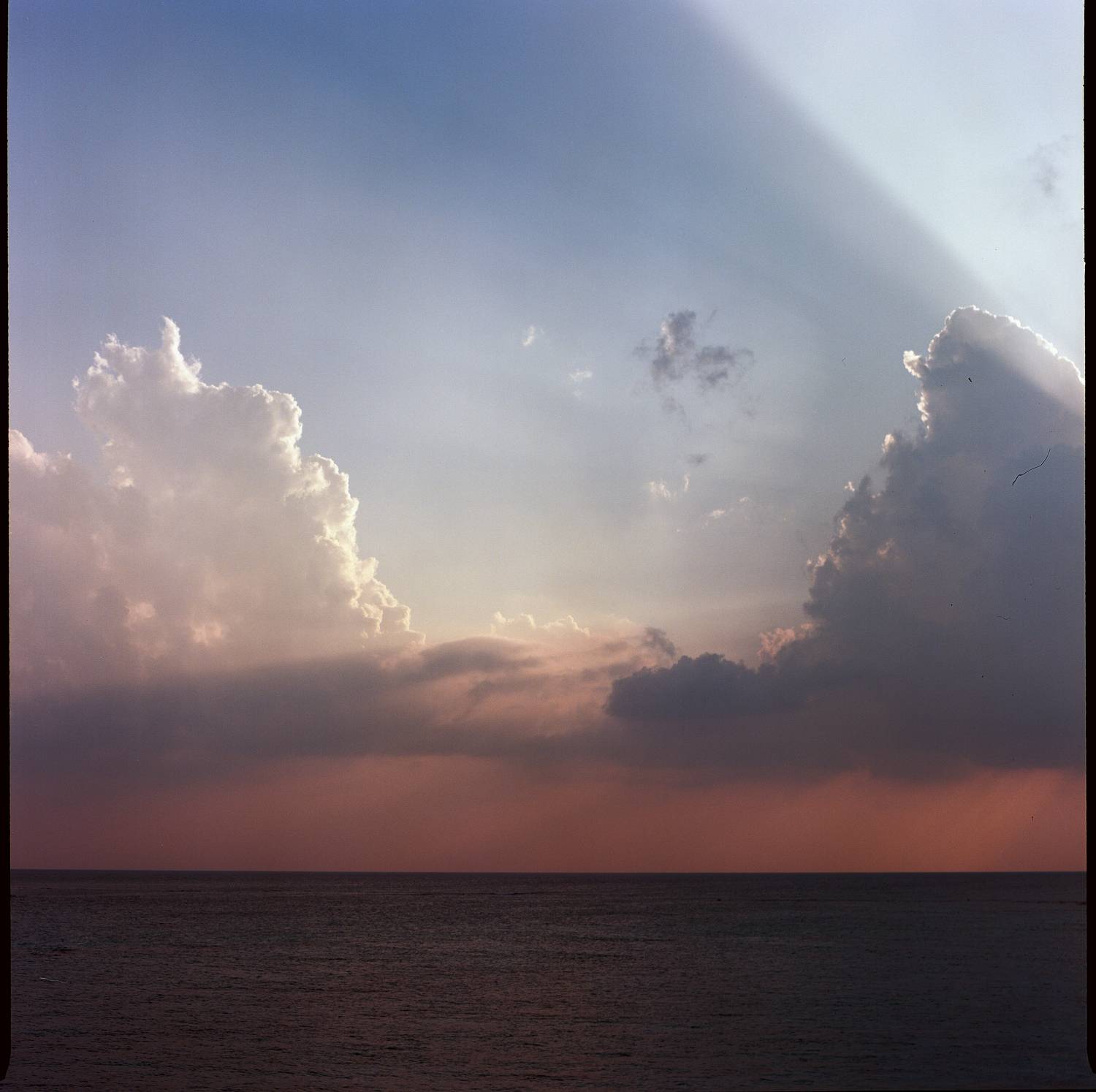 Maldives on Film. Автор: Попов Алексей bronica sq-a, bronica, sq-a, zenzabronica, film, analog, аналоговая фотография, пленка, medium format, m-format, middle, 120 film, 6x6, 120mm, средний формат, kodak, portra400, landscape, пейзаж, природа, maldives, мальдивы, , Попов Алексей