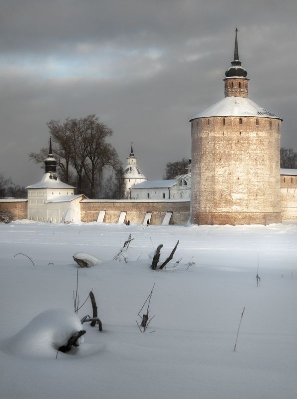 Зима, Кириллов, Монастырь Кирилло-Белозерский мужской монастырьphoto preview