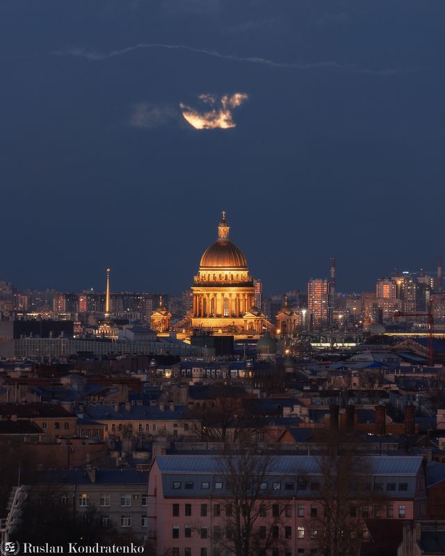 Восход Луны за Исаакиевским соборомphoto preview