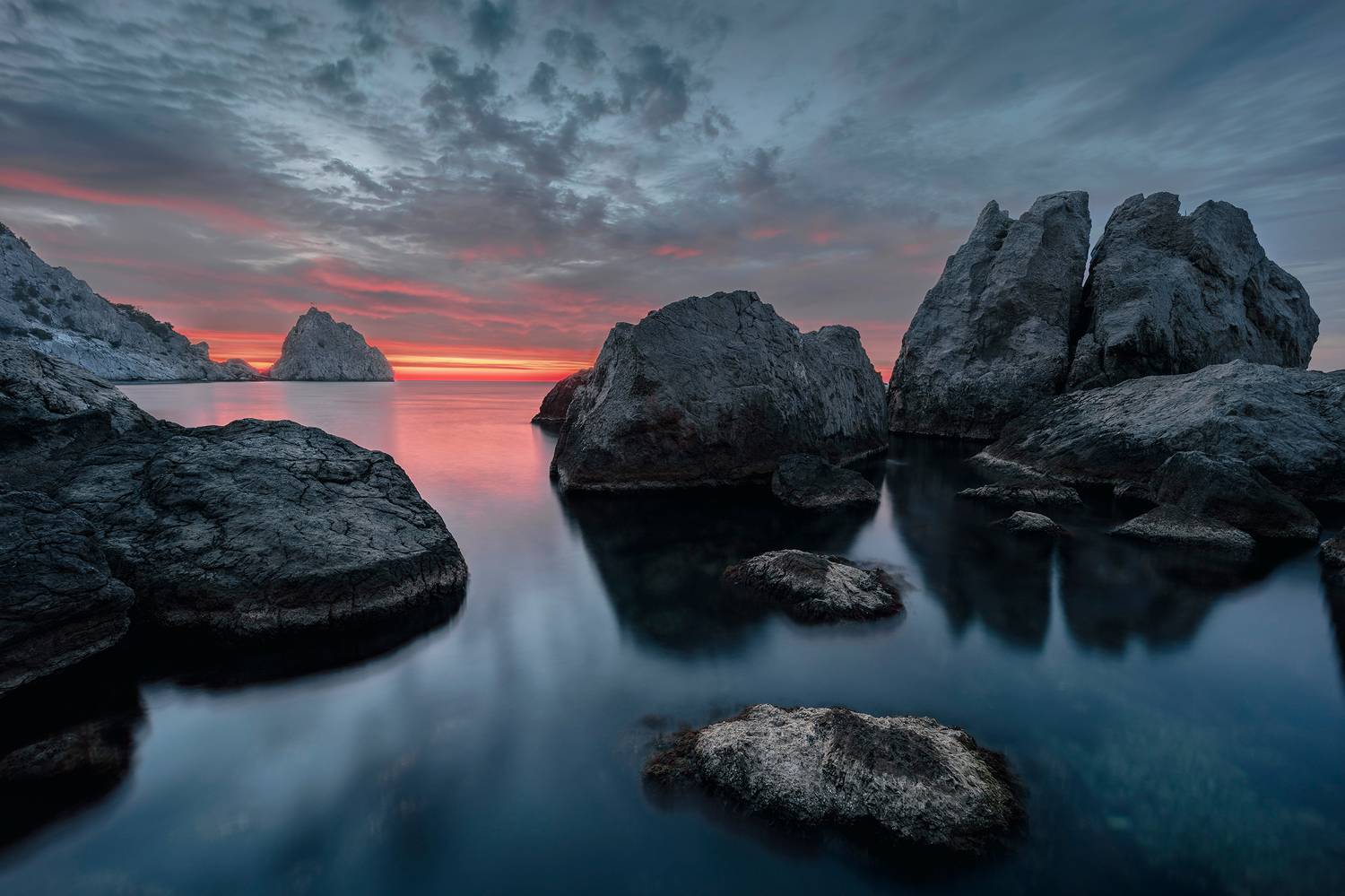 Волшебный штиль. Автор: Владимир Баранов рассвет облака море скалы Крым Симеиз , Владимир Баранов