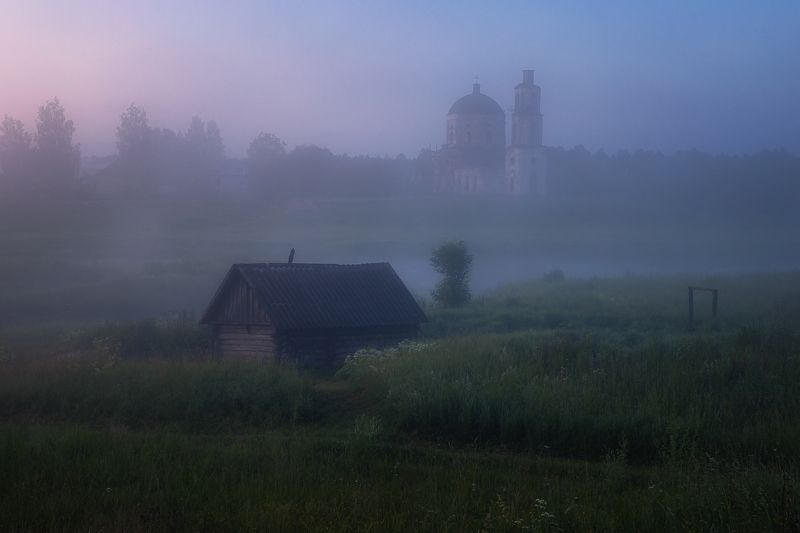 церковь храм туман утро fog morning church Туманное утро у старой церкви.photo preview