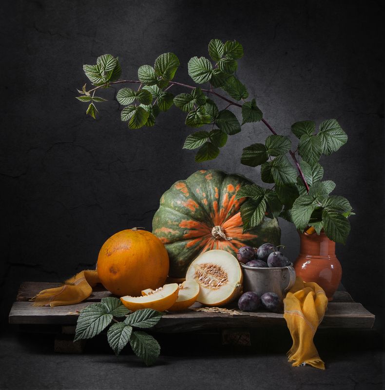 Осень желтой косынкой повязанаphoto preview