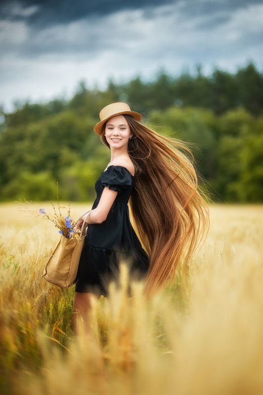 ветер в волосах Ветер в волосахphoto preview