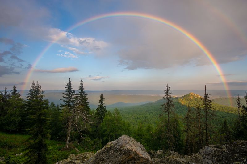 лес, урал, радуга, лето, закат Радужные горыphoto preview