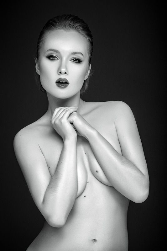 Black Whitephoto preview