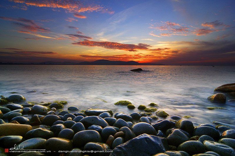 Dang Tuan Trung, Frank Dang Dawn on the seaphoto preview