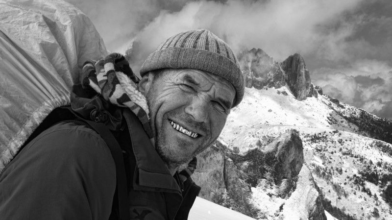 весна, друг володя, май, портрет над облаками, у тхачей Будем топатьphoto preview