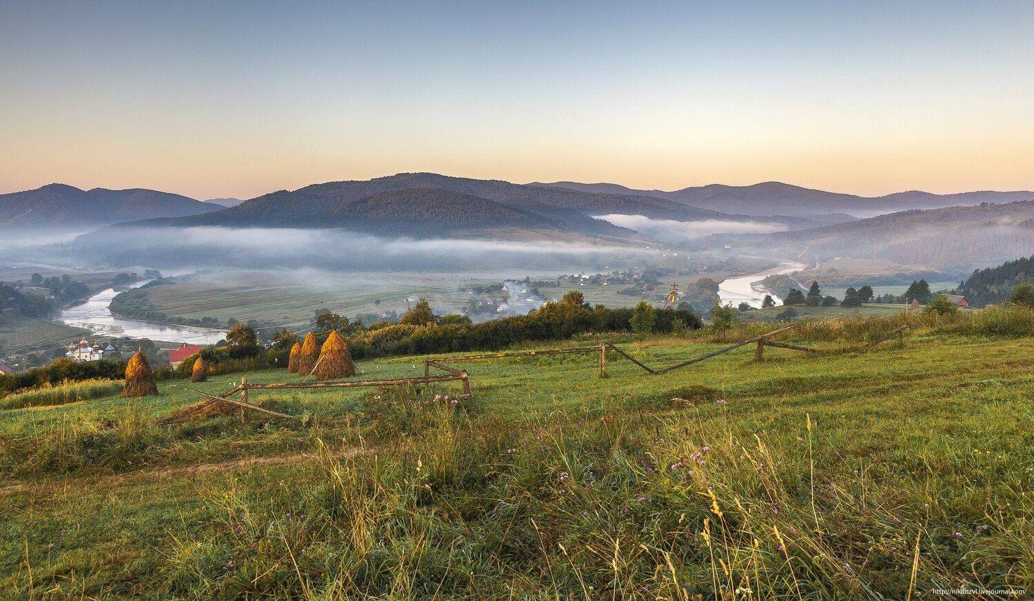 утро, рассвет, туман, Западная Украина, карпаты, Никита Сердечный