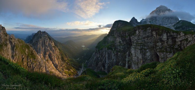 Летнее утро на Мангартском седлеphoto preview