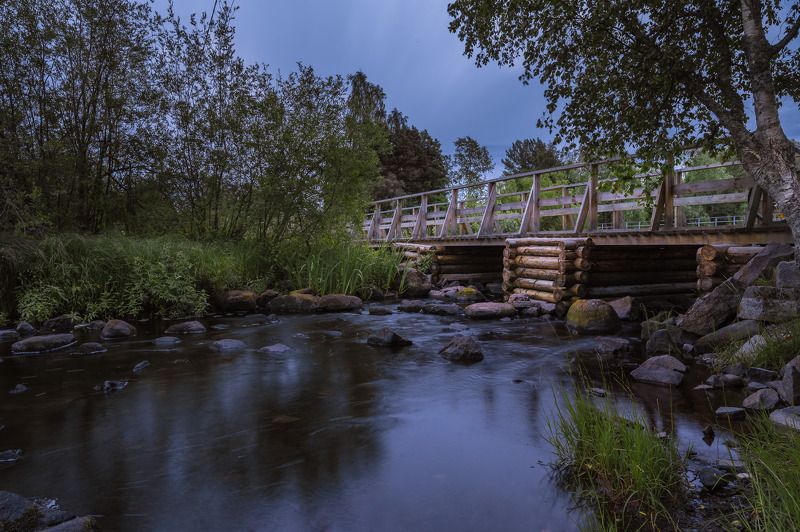 приозерск, вуокса, деревянный мостик Мостик через Вуоксу. фото превью