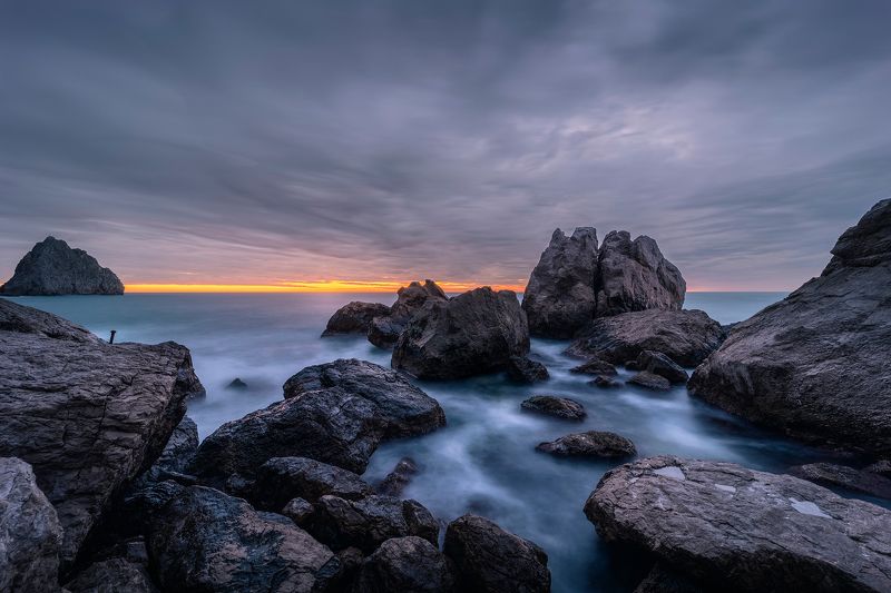 рассвет облака море скалы Крым Симеиз Забрезжил рассвет фото превью