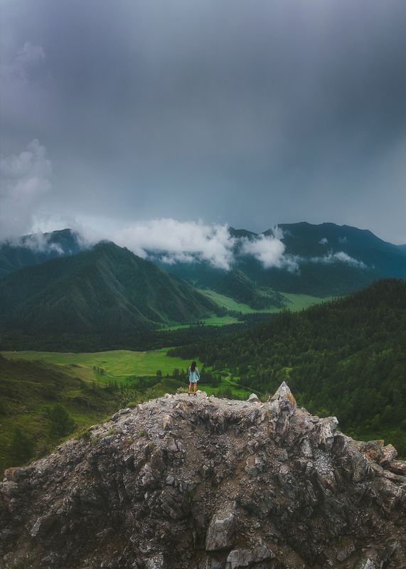 Одиночество в горах photo preview