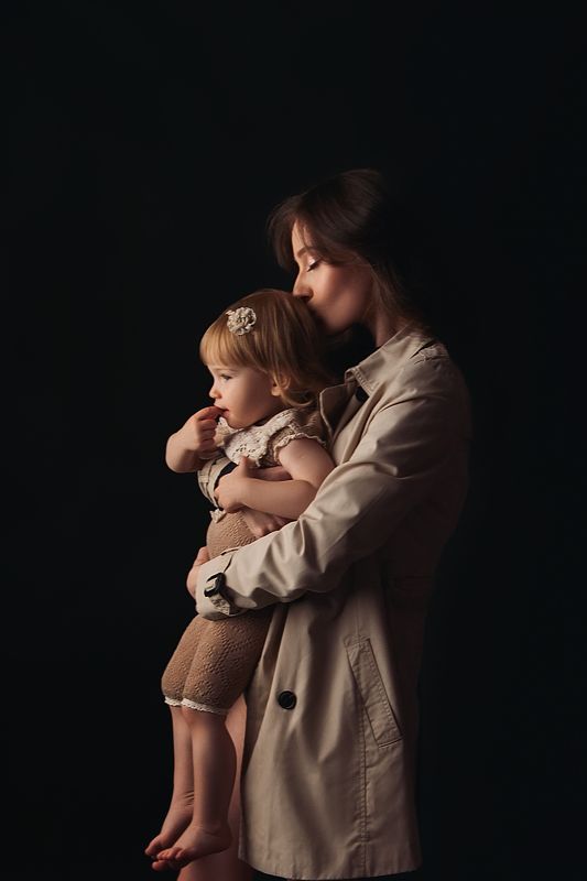 mom and baby, mom, mother, love, maternity, baby, family, babyphoto, familyphoto, children, childrenphoto, childrenphotography, мама, мама и малыш, мать и дитя, малышка, дочка, любовь, портрет, студийный портрет, семейный портрет, детский портрет  фото превью