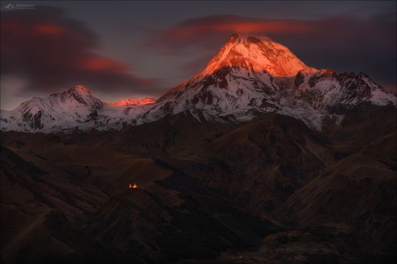 kazbegi, georgia, грузия, казбек, казбеги, степанцминда, гергети, троицкая церковь,фототур в грузию, phototravel.pro, осень в грузии, осенняя грузия, гергети, пейзажи грузии KAZBEGIphoto preview