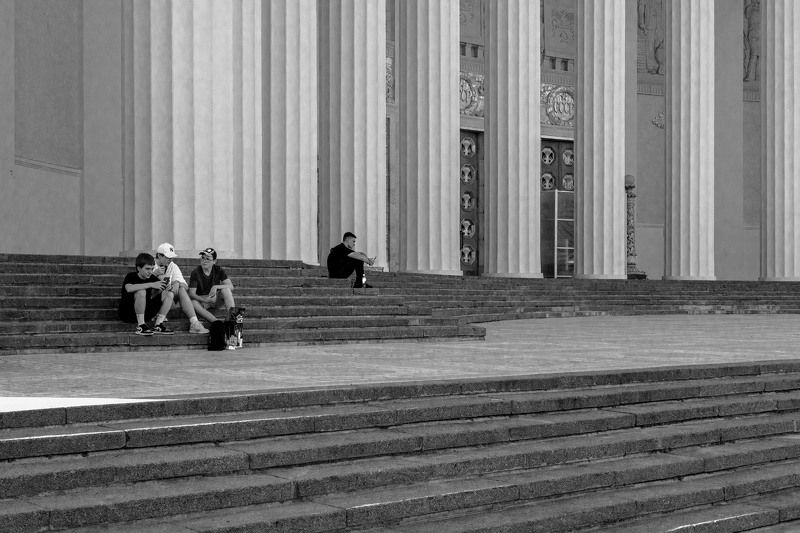 Ступени и колонныphoto preview