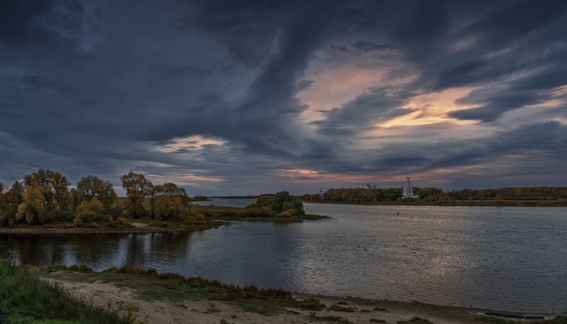 великий новгород, юрьев монастырь, волхов, сиверсов канал Вечер на Волховеphoto preview