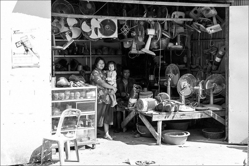 Камбоджа, путешествия Продавец ветраphoto preview