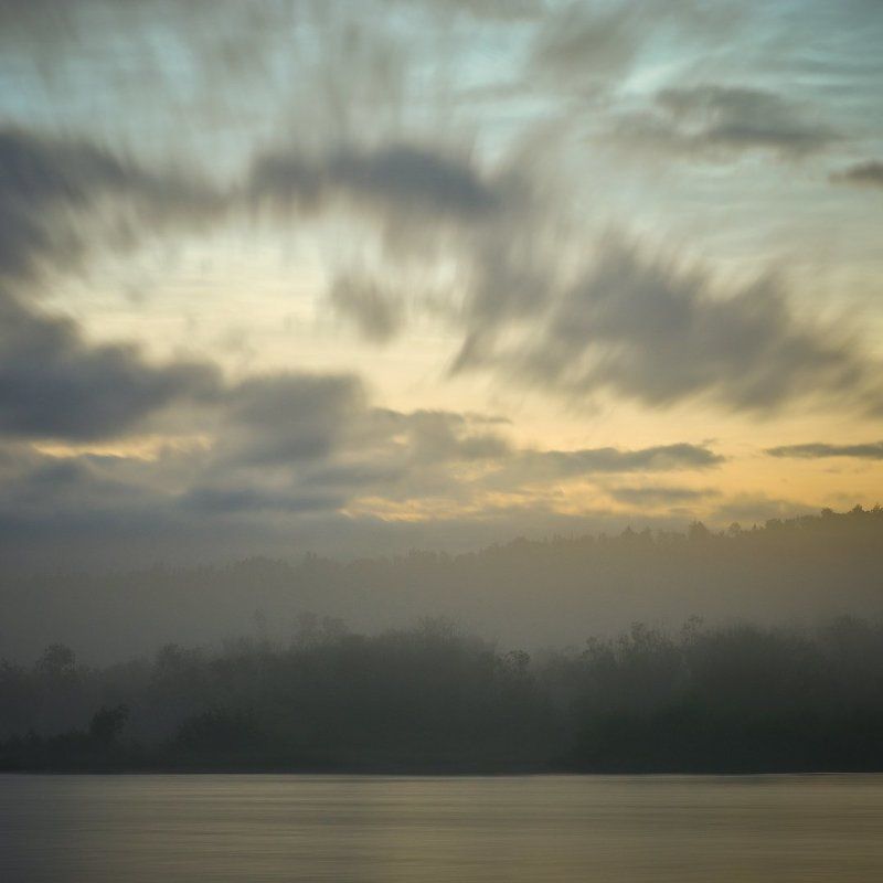 Туманное рассветное утро.photo preview