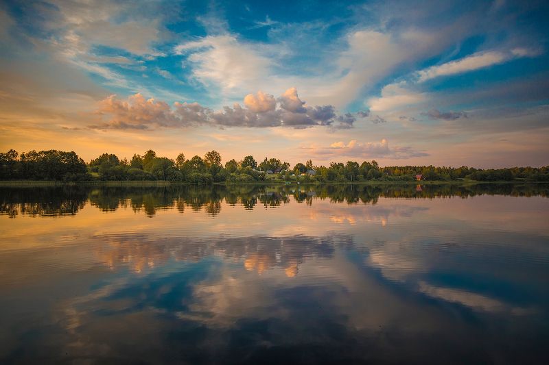 Встречая вечерphoto preview