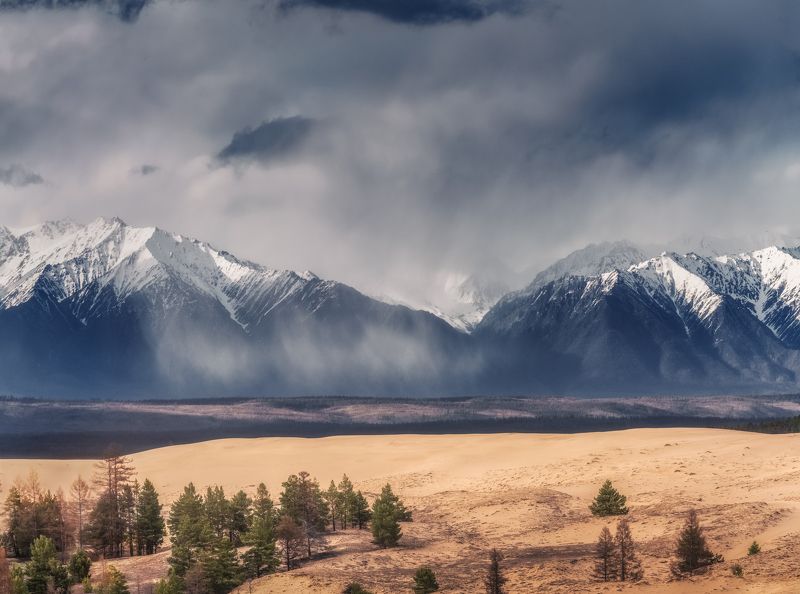 Чарская пустыня, Чара, пейзаж, дождь, mountains, Кодар, пустыня, горы, Забайкалье, бархан, песок, landscape, desert Дождь в горахphoto preview
