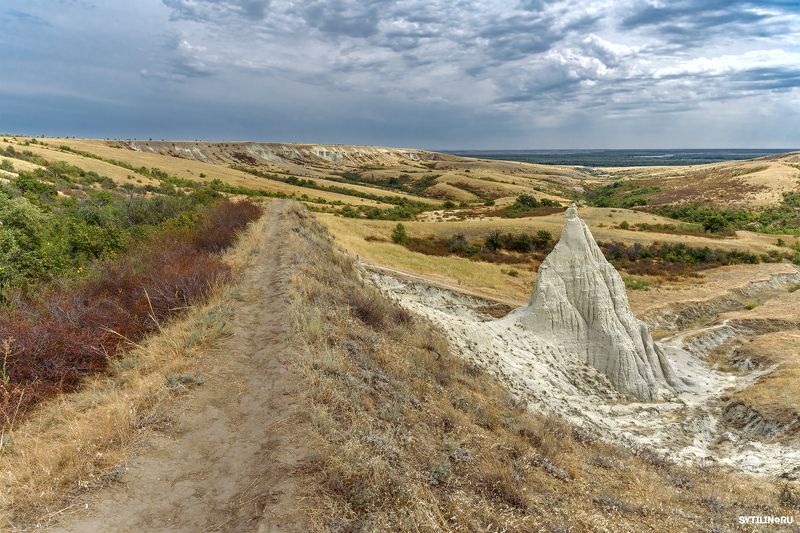 Гора, Ведьмин Клык, Калачевский район, Волгоградская область, пейзаж, достопримечательность, степь, равнина, придонье волгоград, степь, овраг, балка, останец, Гора Ведьмин Клык, Калачевский район Волгоградской областиphoto preview