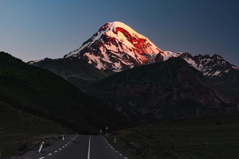 грузия, пейзаж, рассвет, казбек, гора, дорога, вулкан, степанцминда, вершина, georgia, travel, kazbegi, nature, sunrise, mountains, caucas. road Kazbegphoto preview