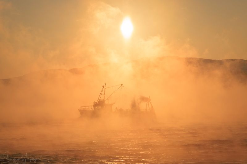 morning barents sea Fishing morning. Barents sea.photo preview
